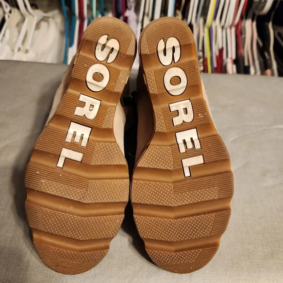 Sorel Joan Uptown Bootie Stud - Picture 7 of 9